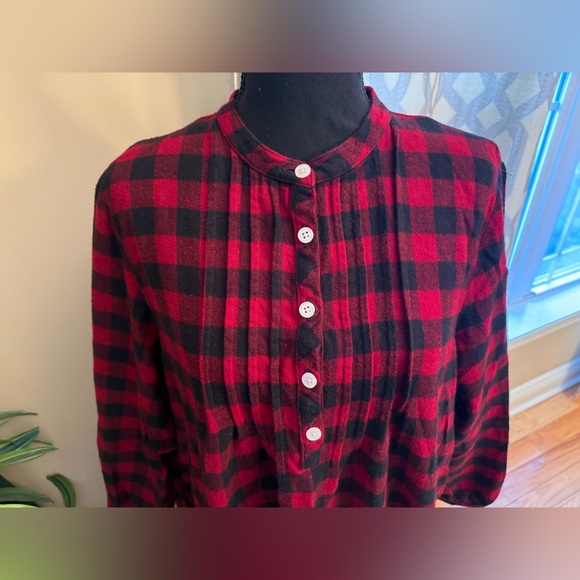 VTG LL Bean Long Flannel Nightgown Women’s Size M/Petite Red/Black Buffalo Plaid - Picture 2 of 12